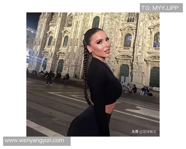 意大利足球明星背后的美女是谁她的故事引人关注 意大利足球明星背后的美女是谁她的故事引人关注